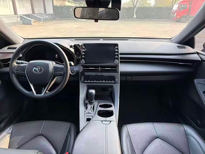 Фото 7 - Toyota Avalon
