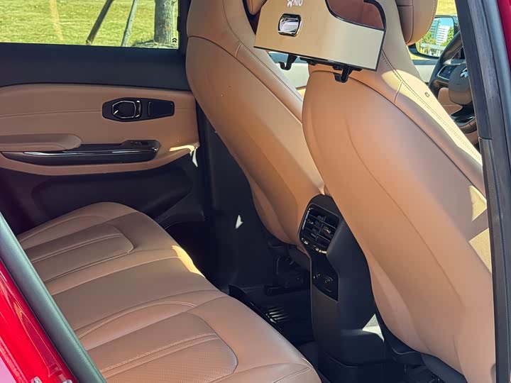 Фото 6 - Nio ES6