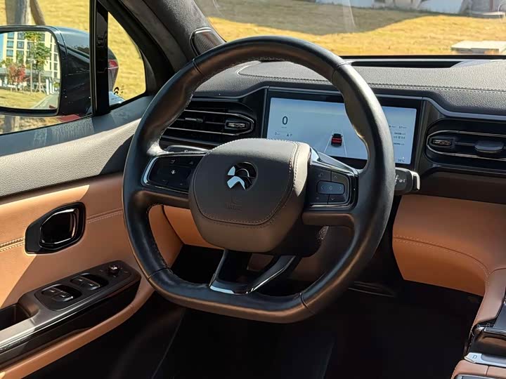 Фото 8 - Nio ES6