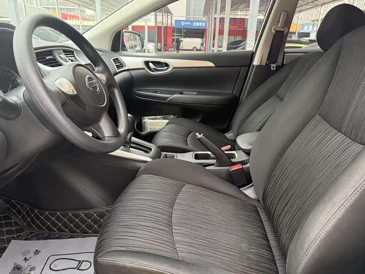 Фото 4 - Nissan Sylphy