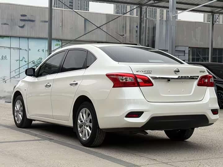 Фото 7 - Nissan Sylphy