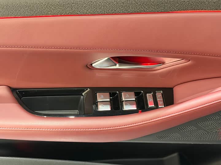 Фото 9 - Changan Deepal SL03