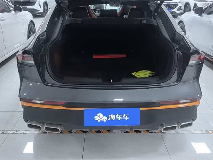 Фото 4 - Changan UNI-V