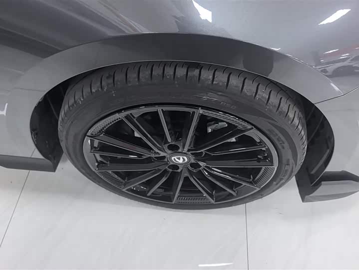 Фото 6 - Changan UNI-V