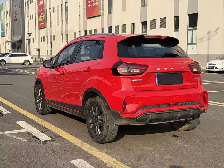 Фото 7 - Geely Vision X3