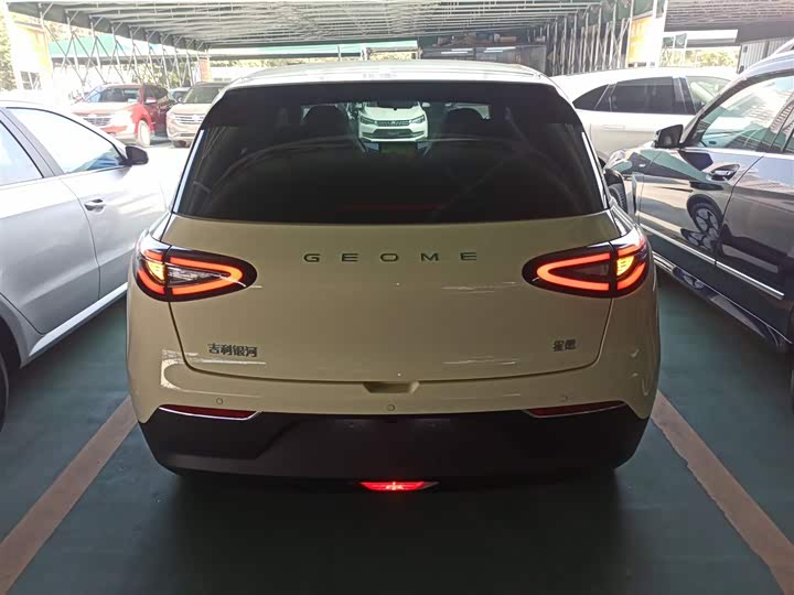 Фото 6 - Geely Galaxy Geome