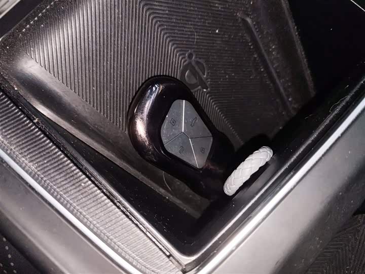 Фото 9 - XPeng P5