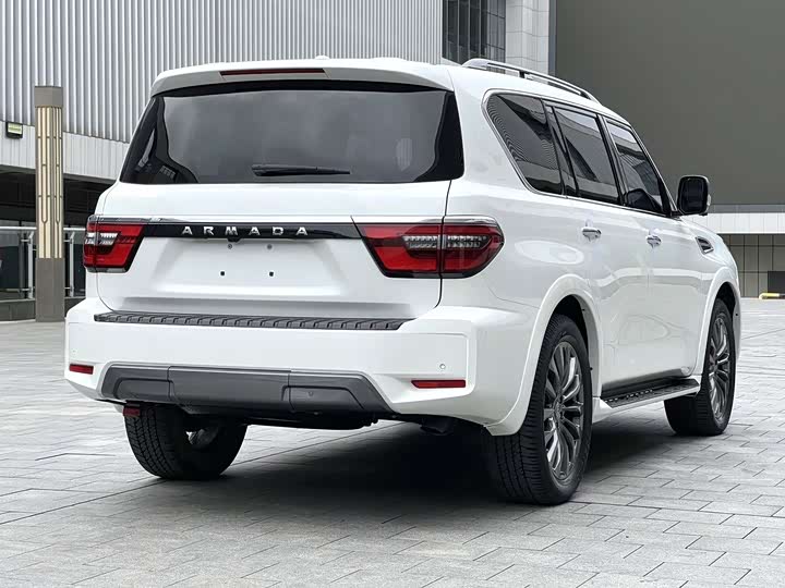 Фото 4 - Nissan Armada