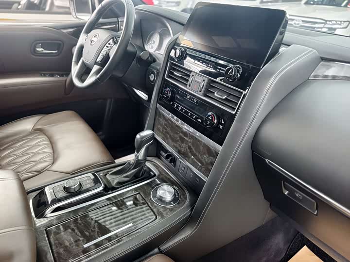 Фото 7 - Nissan Armada