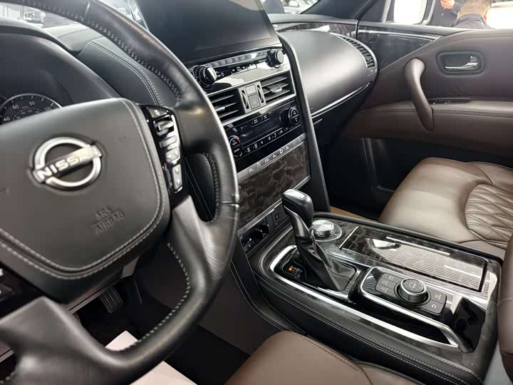 Фото 9 - Nissan Armada