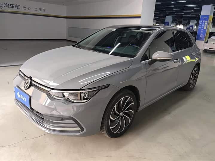 Фото 1 - Volkswagen Golf