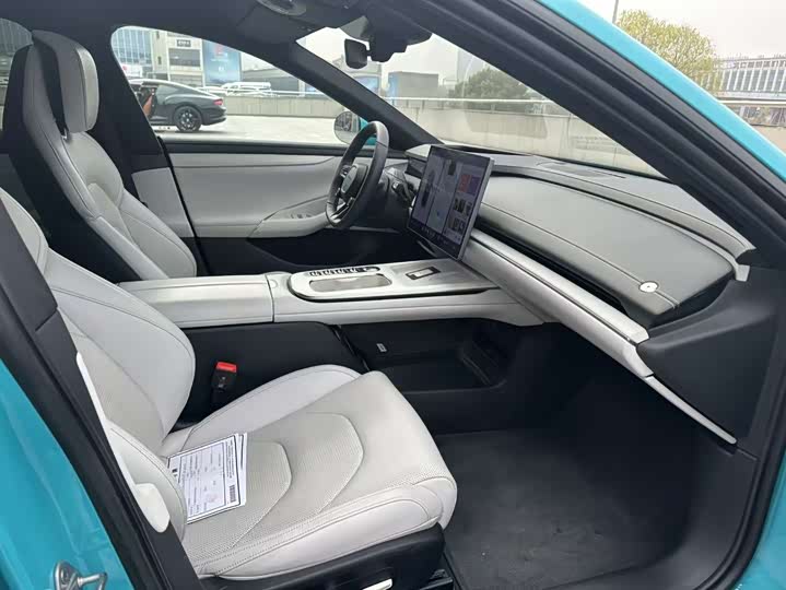 Фото 8 - Xiaomi SU7