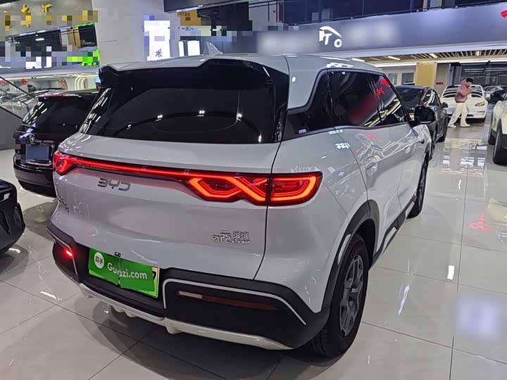 Фото 7 - BYD Yuan Up