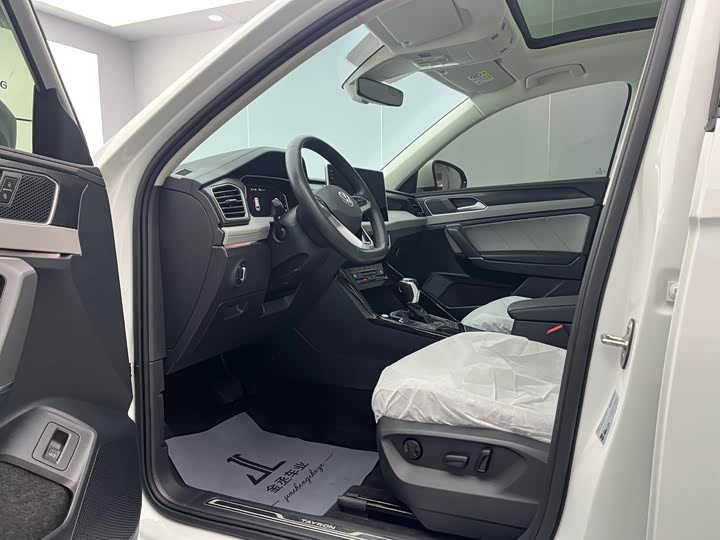 Фото 9 - Volkswagen Tayron