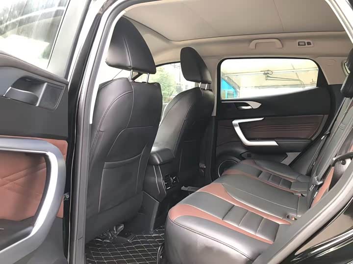 Фото 7 - Wey VV5