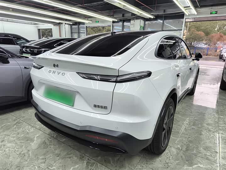 Фото 7 - Nio Onvo L60