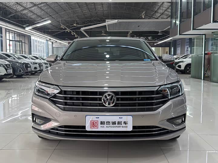 Фото 2 - Volkswagen Sagitar L