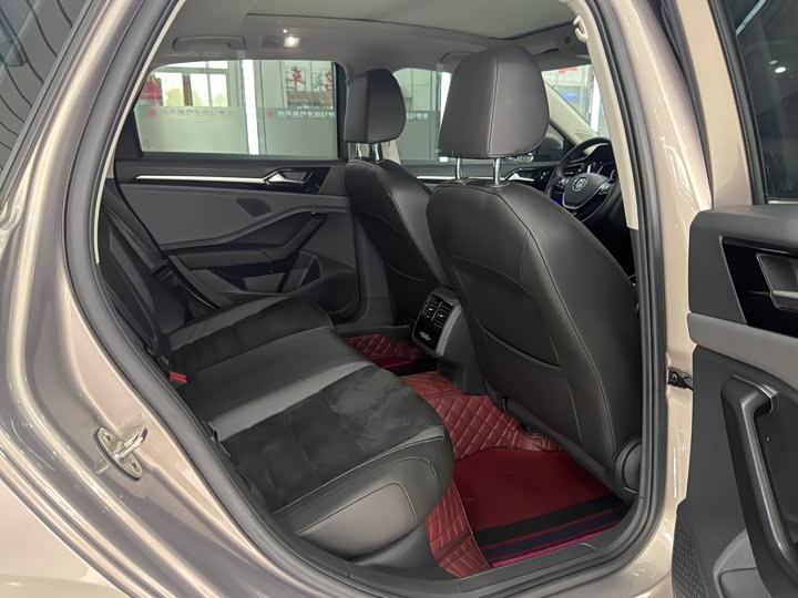 Фото 9 - Volkswagen Sagitar L