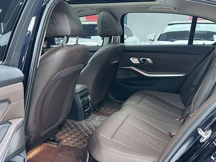 Фото 8 - BMW 3 Series