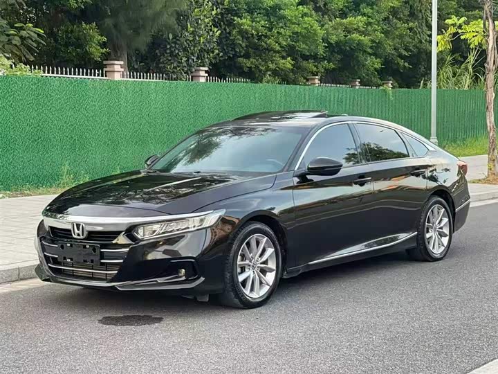 Фото 1 - Honda Accord