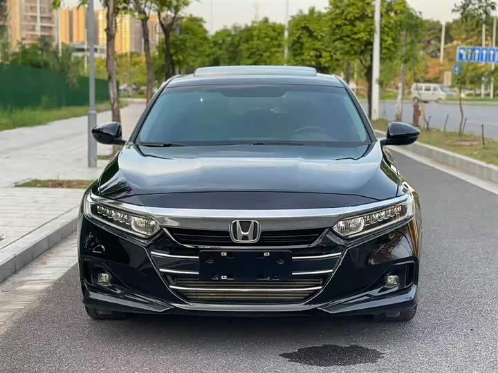 Фото 3 - Honda Accord