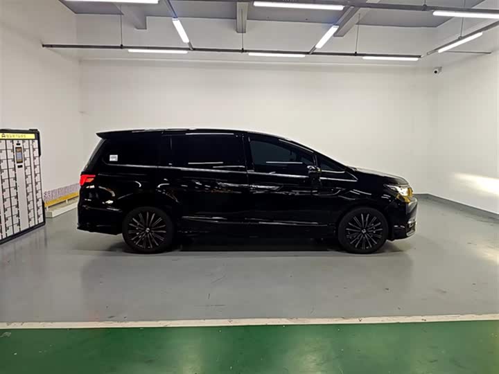 Фото 9 - Honda Elysion