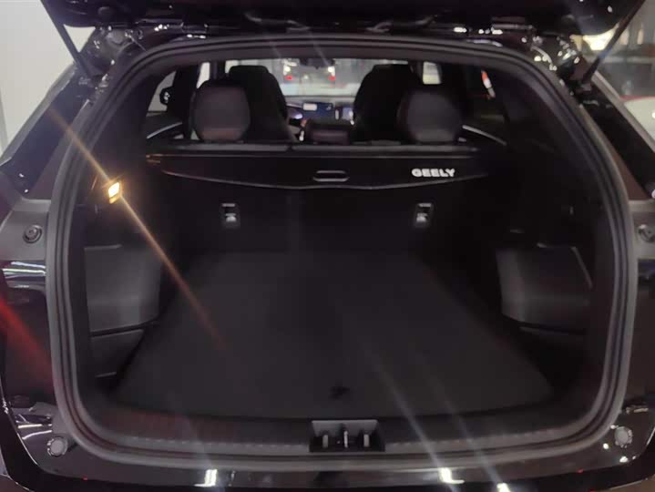 Фото 4 - Geely Galaxy L7