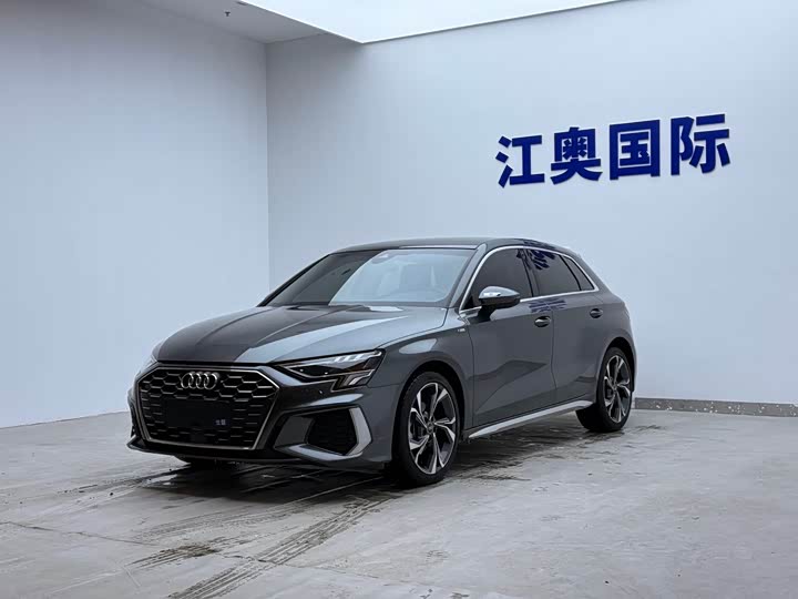 Фото 1 - Audi A3