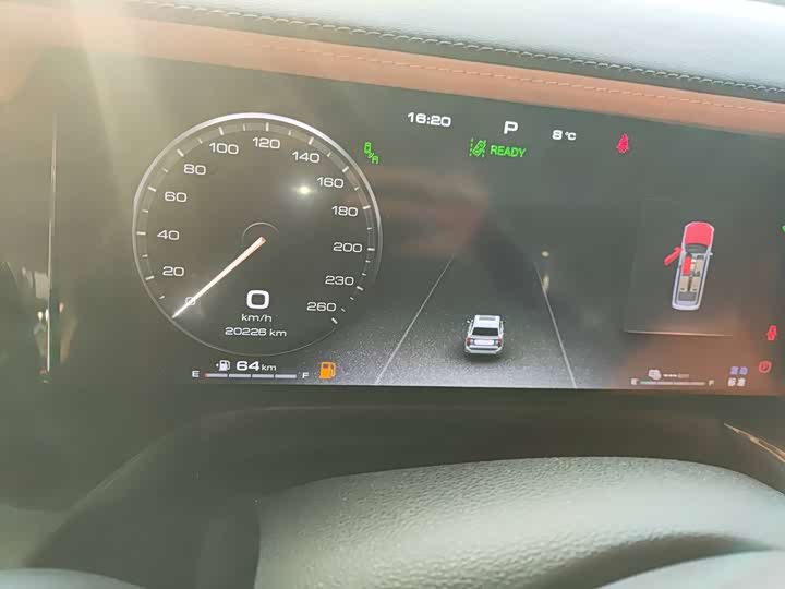 Фото 5 - Tank 500 Hybrid