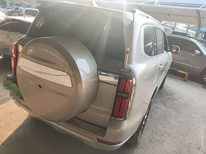 Фото 8 - Tank 500 Hybrid