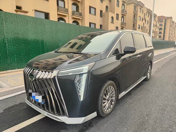 Фото 1 - GAC Trumpchi M8