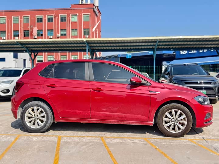 Фото 4 - Volkswagen Polo