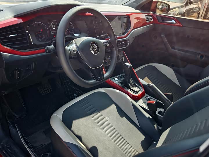 Фото 8 - Volkswagen Polo