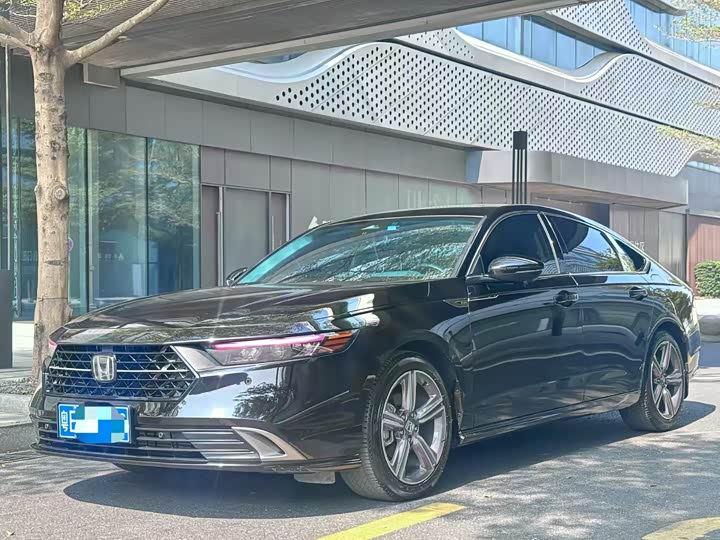 Фото 1 - Honda Accord