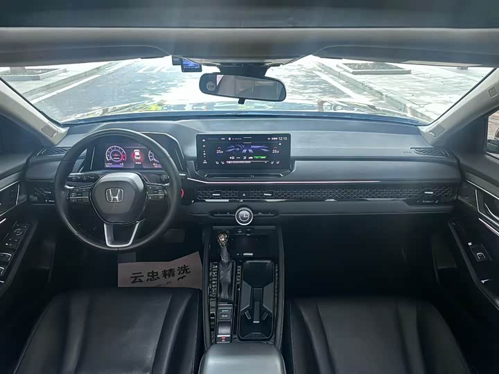 Фото 5 - Honda Accord