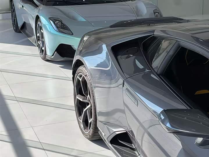 Фото 7 - Lamborghini Huracán