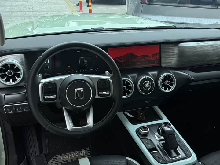 Фото 5 - Tank 300