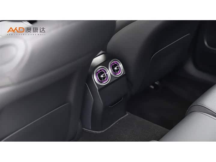 Фото 9 - Mercedes-Benz C-Class Hybrid