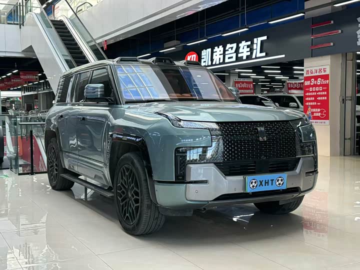 Фото 1 - BYD Yangwang U8