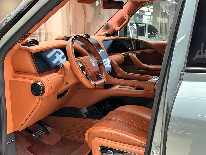 Фото 4 - BYD Yangwang U8