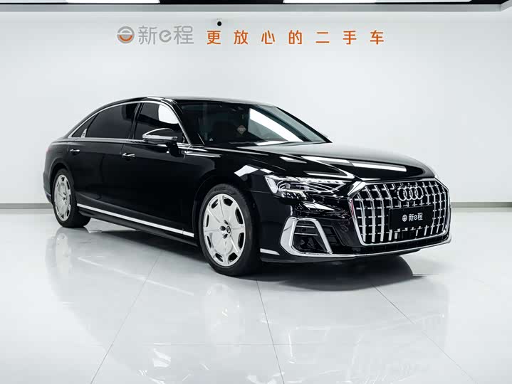Фото 3 - Audi A8
