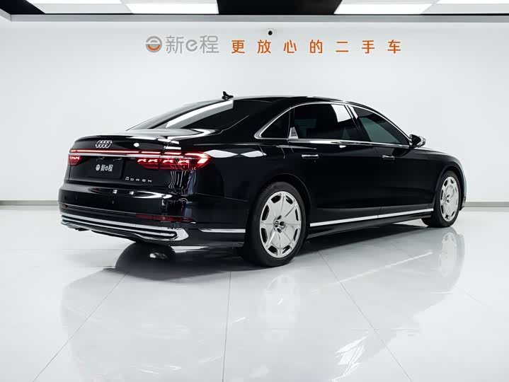 Фото 6 - Audi A8