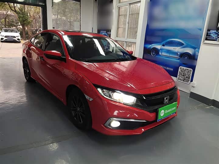 Фото 4 - Honda Civic