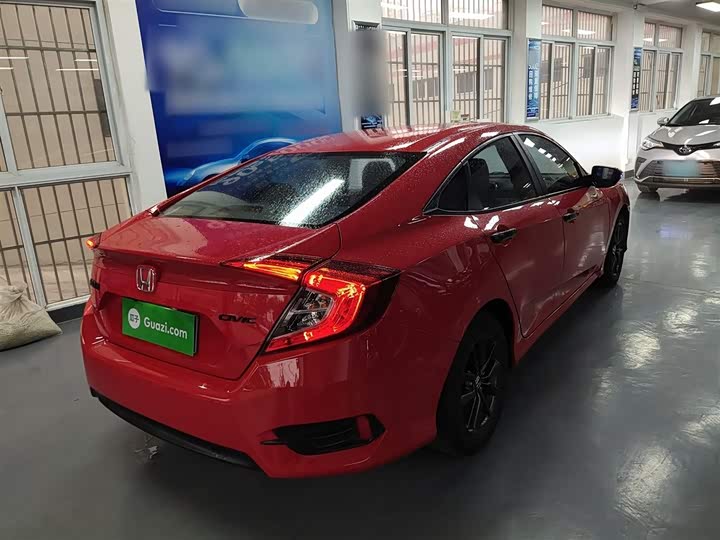 Фото 7 - Honda Civic
