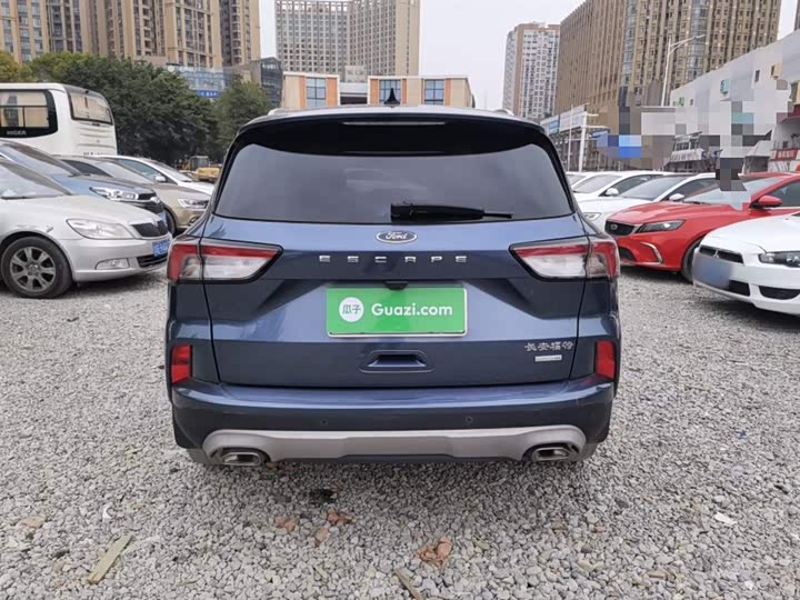 Фото 6 - Ford Escape