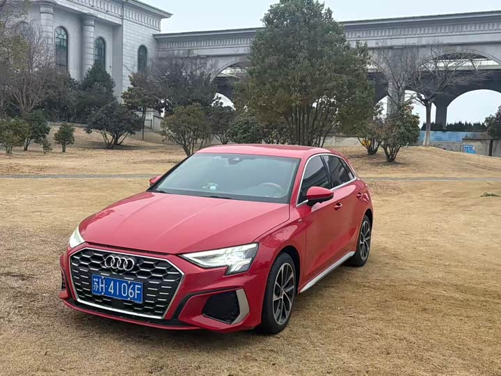 Фото 1 - Audi A3