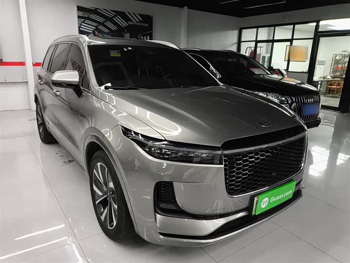 Фото 4 - LiXiang One