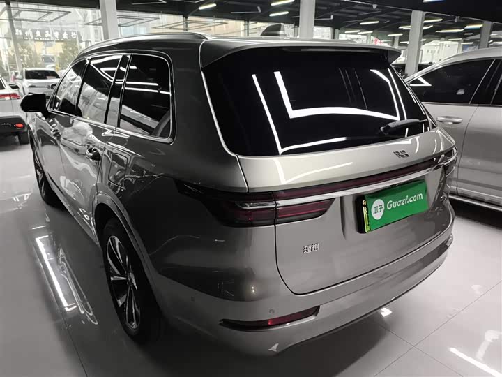 Фото 5 - LiXiang One