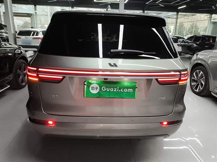 Фото 6 - LiXiang One