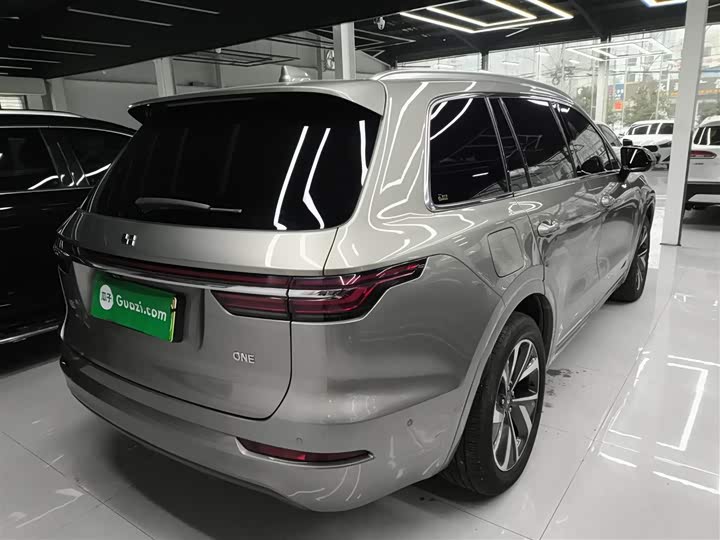 Фото 7 - LiXiang One